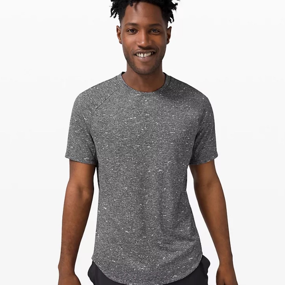Lululemon men’s Fresh Form Short Sleeve M Black/White